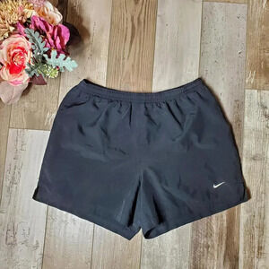 Nike Black Women's Size Medium Lightweight Running Shorts